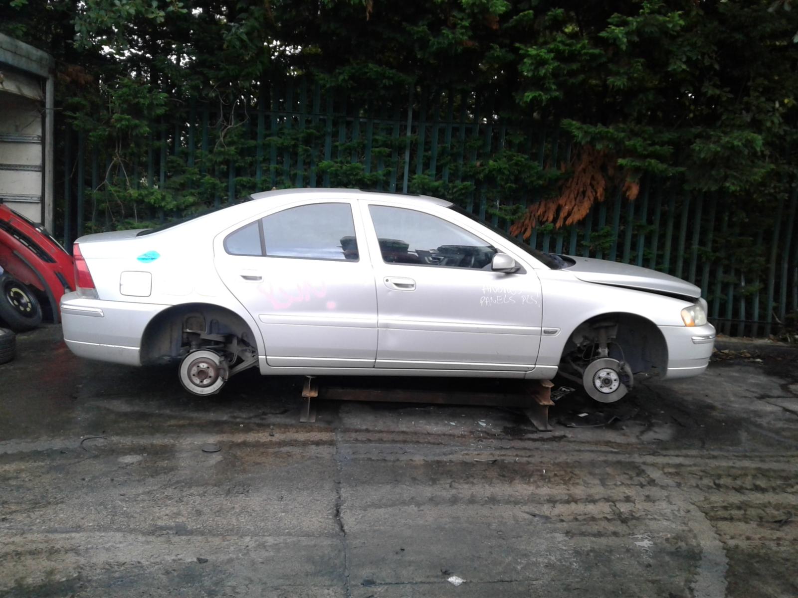 Image for a VOLVO S60 2006 4 Door Saloon
