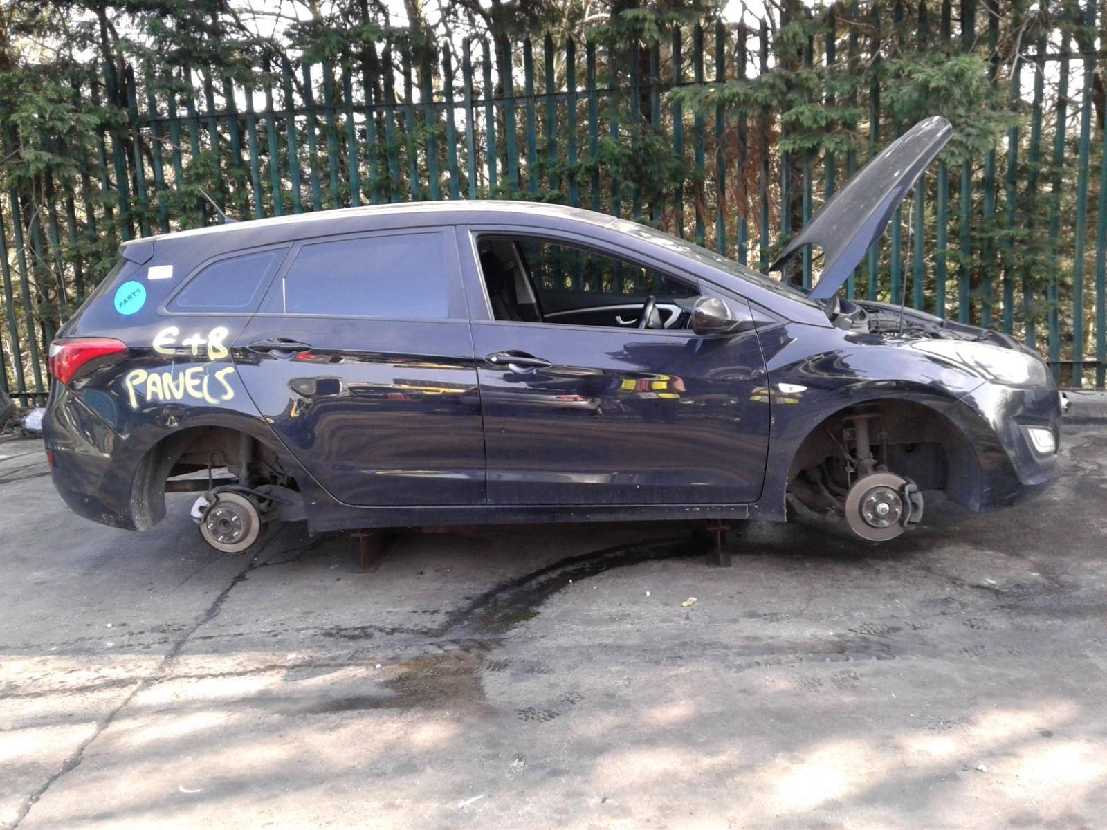 Image for a HYUNDAI I30 2013 5 Door Estate