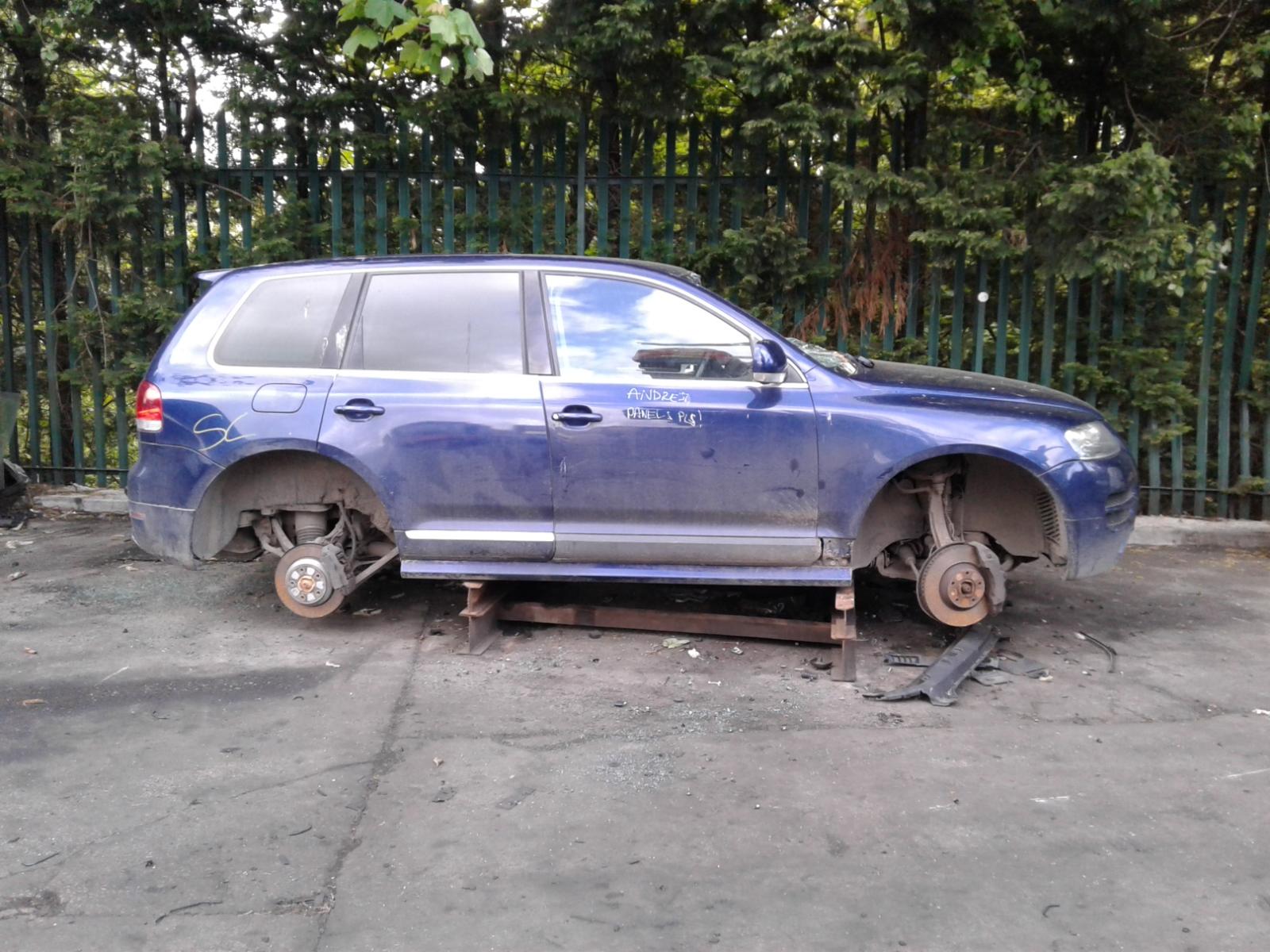 Image for a VOLKSWAGEN TOUAREG 2006 5 Door Estate
