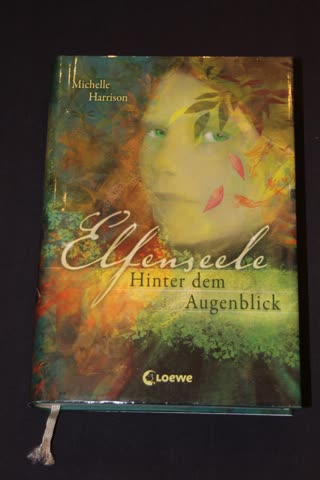 Hinter dem Augenblick