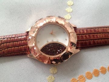 Exsila Artikel: Damenuhr braun, in Schlangenlederoptik, neu