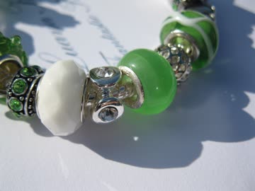 *Neu* Wunderschönes Armband mit Beads 