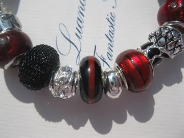 *Neu* Wunderschönes Armband mit Beads 