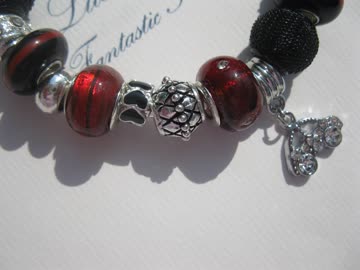 *Neu* Wunderschönes Armband mit Beads 