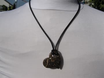 Exsila Artikel: Lederkette, schwarz, mit Anhänger *NEU* 