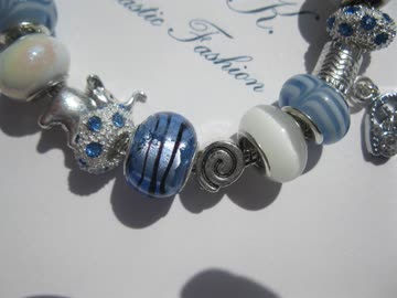 *Aktion* Wunderschönes Armband mit Beads *NEU*