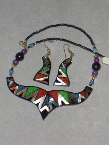 Halskette N3 farbig , hesgestellt mit natürlichen Materialien *NEU