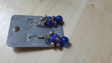 OHRRINGE , neu**BIETE WEITERE NEUE OHRRINGE UND KETTEN AB ***