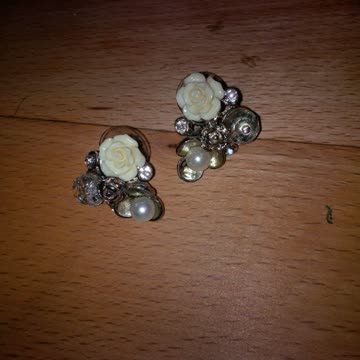 Exsila Artikel: coole ohrstecker mit stein/perle - fast neu