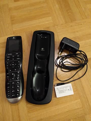 Logitech Harmony - Multi-Fernbedienung