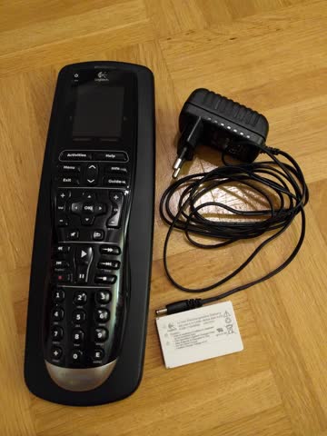 Logitech Harmony - Multi-Fernbedienung