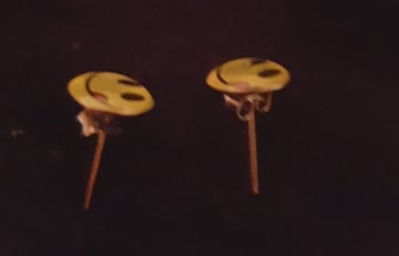 SMILE ZUNGE RAUS :-P / Ohrring / NEU