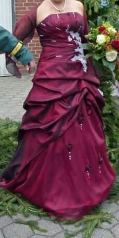 Abendkleid bordaux