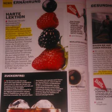 Muscle & Fitness ~ Mai 2016, mit Triple H Poster