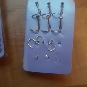 12 NEUE, ungetragene Nasenpircings