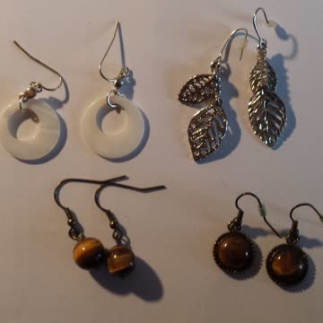 6 verschiedene Ohranhänger