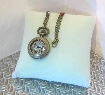 Taschen- Umhängeuhr Bronce mit Deckel Top Angebot