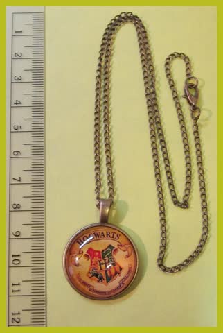 Harry Potter Hogwarts Amulett mit Halskette