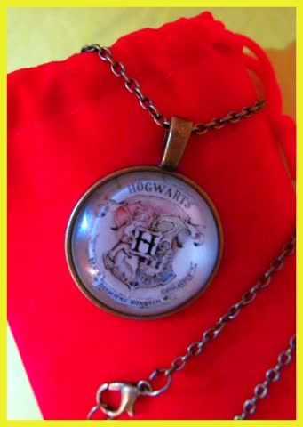 Harry Potter Hogwarts Amulett mit Halskette