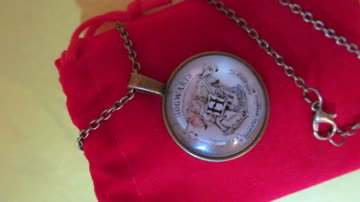 Harry Potter Hogwarts Amulett mit Halskette