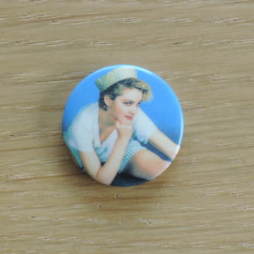 Exsila Artikel: Anstecker Madonna blau