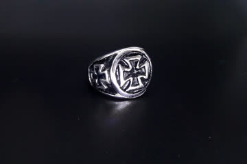 Finger-Ring Eisernes Kreuz Biker Ring Grösse 70