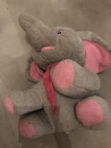 Plüschelefant