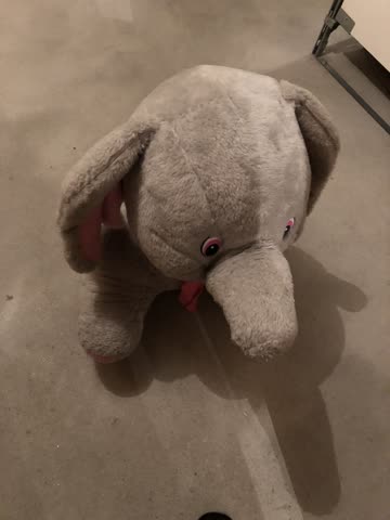Plüschelefant