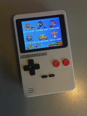 Maninator 2000 Gameboy-Klon