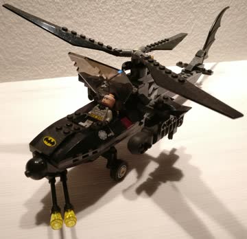 LEGO BATMAN 7786 The Batcopter: The Chase for Scarecrow