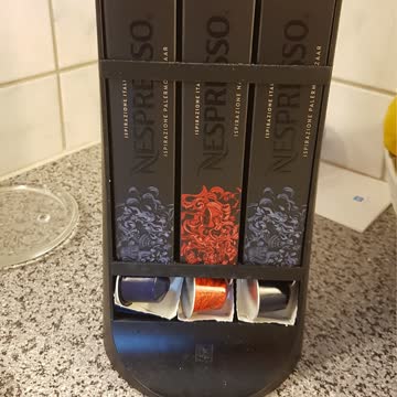 NESPRESSO KAPSELSPENDER 60 Stk - sehr guter Zustand