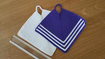 Exsila Artikel: neue gehäkelte Topflappen aus Garn weiss / violett