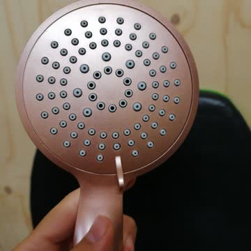 Neuer Duschkopf