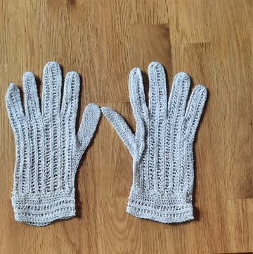 SPITZENHANDSCHUHE