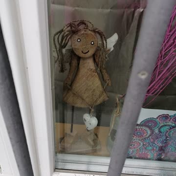 Exsila Artikel: Engel aus Holz neu