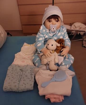 Ganz neue Rebornbabypuppe Ganzkörper Silikon/Vinyl 56cm!!!