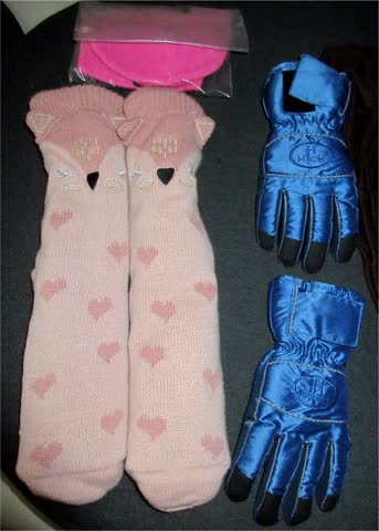 Kleider Hoodie, Schal, Kappe, Finken Hunkemöller, Handschuhe