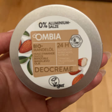 Ombia Deocreme