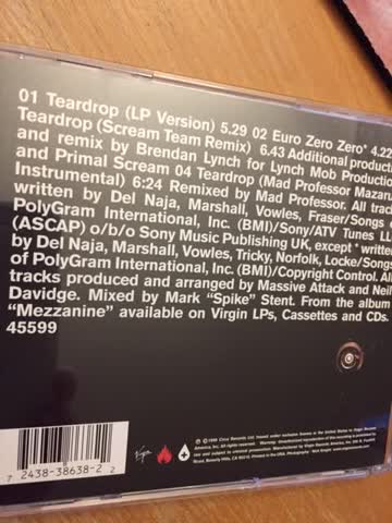 Massive Attack Teardrop 🔹🔶🔷🔷🔶🔹🔸