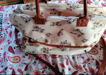 Tasche mit Blumen