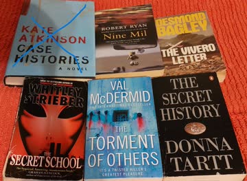 Engl.Bücher, div. Thriller , 5 Stück / ohne CASE HISTORIES