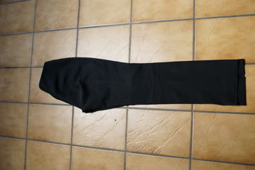 Elegante schwarze Hose / Grösse 34-36