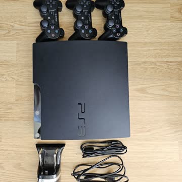 PS3 mit 18 Spielen