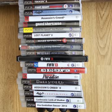 PS3 mit 18 Spielen
