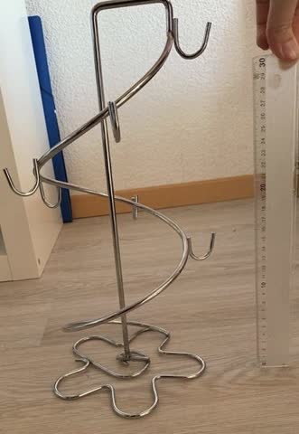Kettenträger-Spirale und Ringhalter-Katze