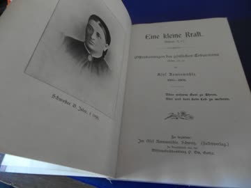 Kraftbuch antik