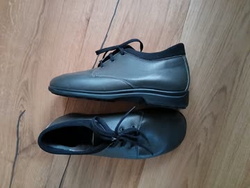 Lederschuhe