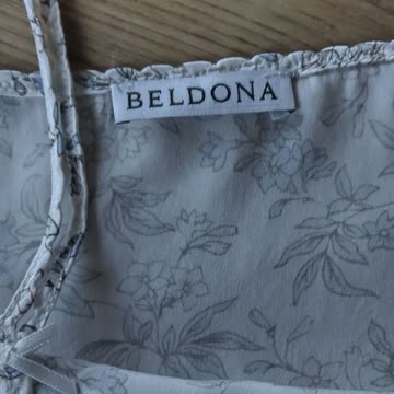 Seidentop von Beldona