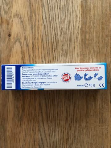 NEUE Tube Fitty Dent Super Haftcrème