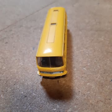 Postings Mercedes